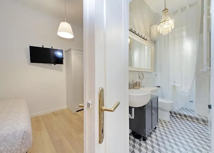 Domus Al Colosseo By Luxury Getaways Διαμέρισμα *